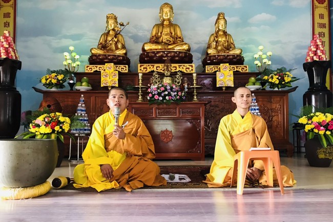 The 12th retreat “Practice as the Buddha's Teachings” at Dong Cao Pagoda